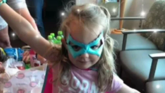 Molly McCabe de Winchester, la niña de tres año que salva a su padre Molly McCabe de Winchester, la niña de tres año que salva a su padre