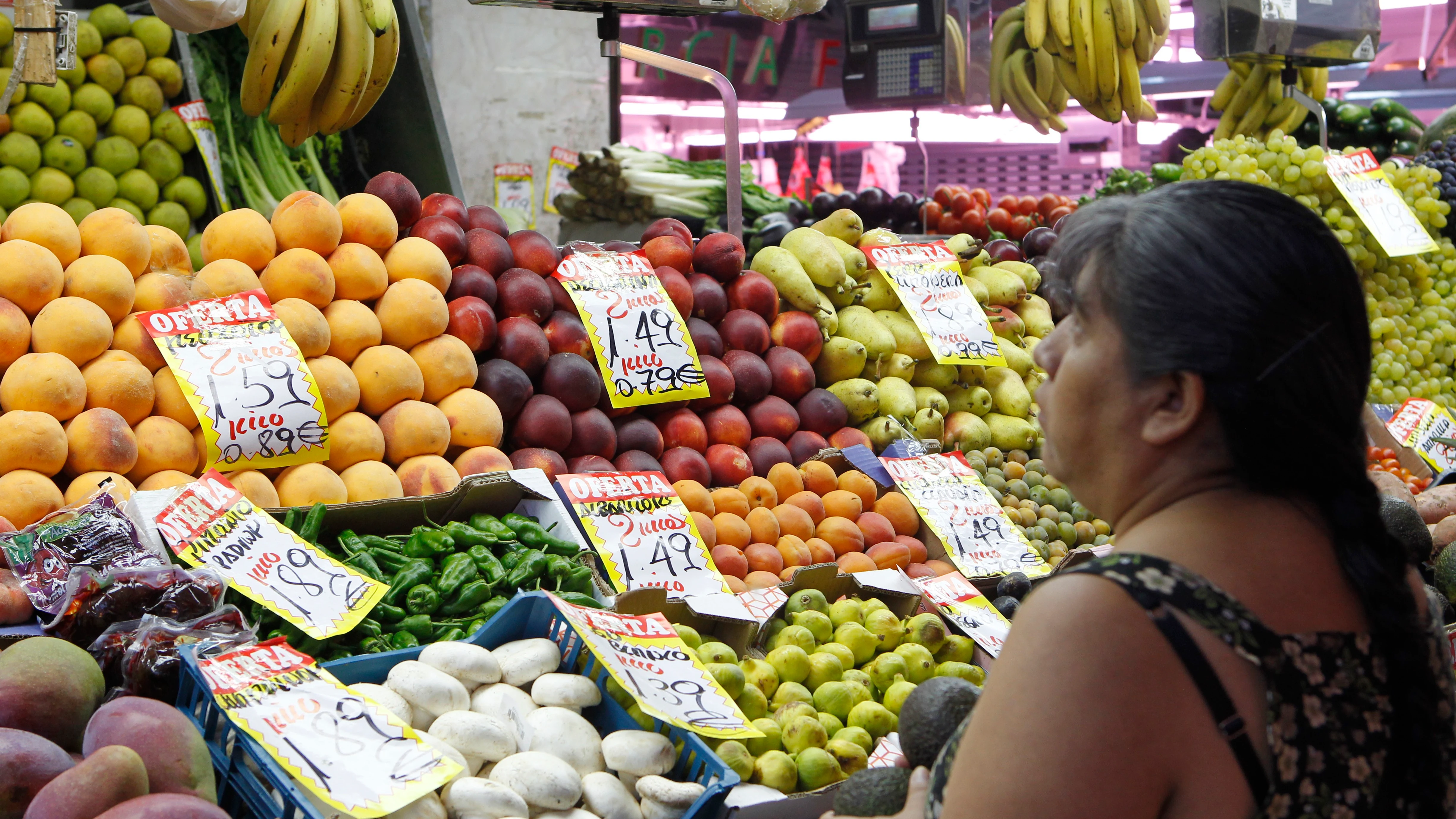 Puesto de fruta en el mercado de las Maravillas, Madrid