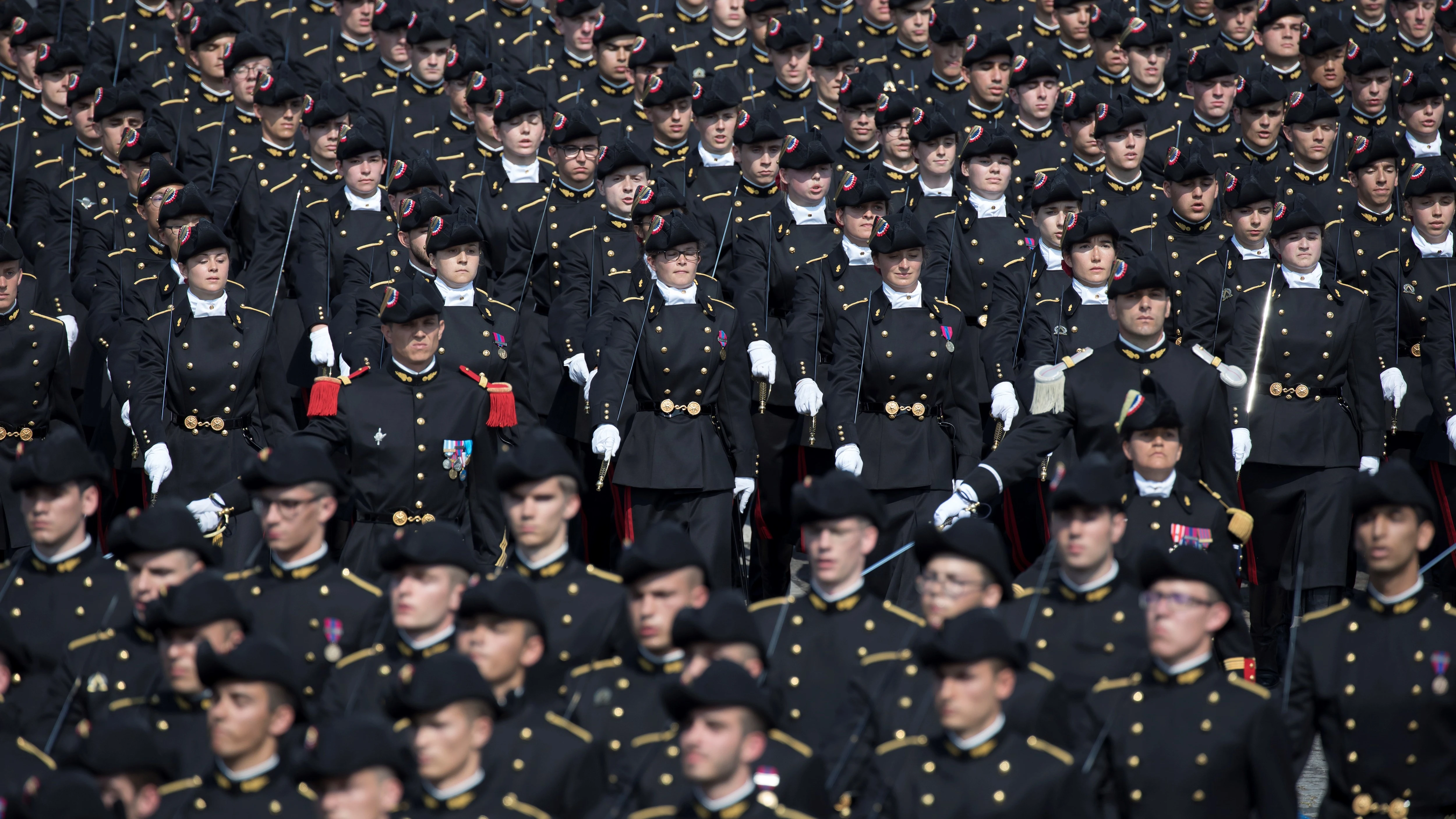 Militares en el desfile del Día Nacional de Francia