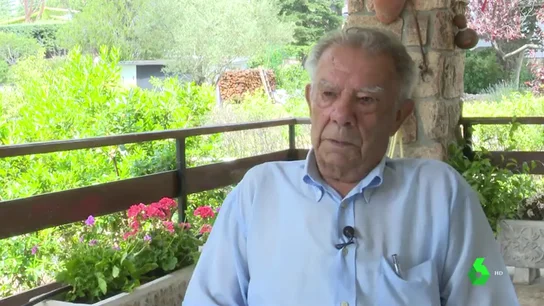 La herida de Julián, 80 años abierta por el franquismo: "Si encontrara a mi padre me iría con satisfacción al otro lado" La herida de Julián, 80 años abierta por el franquismo: "Si encontrara a mi padre me iría con satisfacción al otro lado"