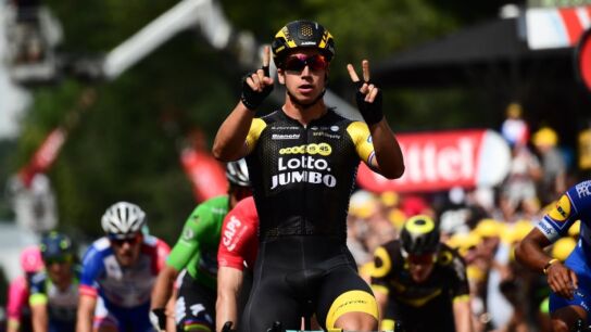 Dylan Groenewegen celebra sus segunda victoria de etapa