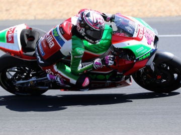 Fuerte caída de Alex Espargaró Fuerte caída de Alex Espargaró