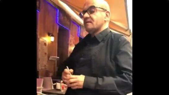 "Soy Nero...El Cupo-Nero": la original e inesperada manera que tiene un vendedor de conseguir clientes