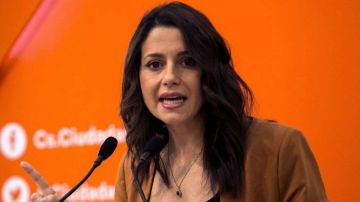 Inés Arrimadas defiende la posible candidatura de Manuel Valls