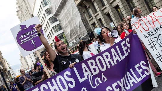 Imagen de archivo de una manifestación de colectivos feministas y de trabajadoras sexuales en Barcelona. Imagen de archivo de una manifestación de colectivos feministas y de trabajadoras sexuales en Barcelona.