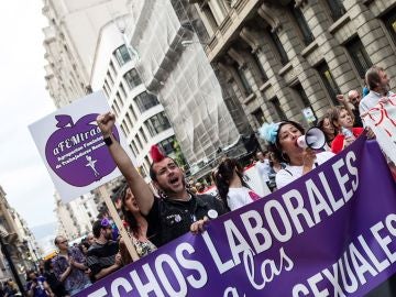 Imagen de archivo de una manifestación de colectivos feministas y de trabajadoras sexuales en Barcelona. Imagen de archivo de una manifestación de colectivos feministas y de trabajadoras sexuales en Barcelona.