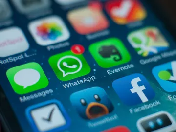 WhatsApp iPhone WhatsApp iPhone