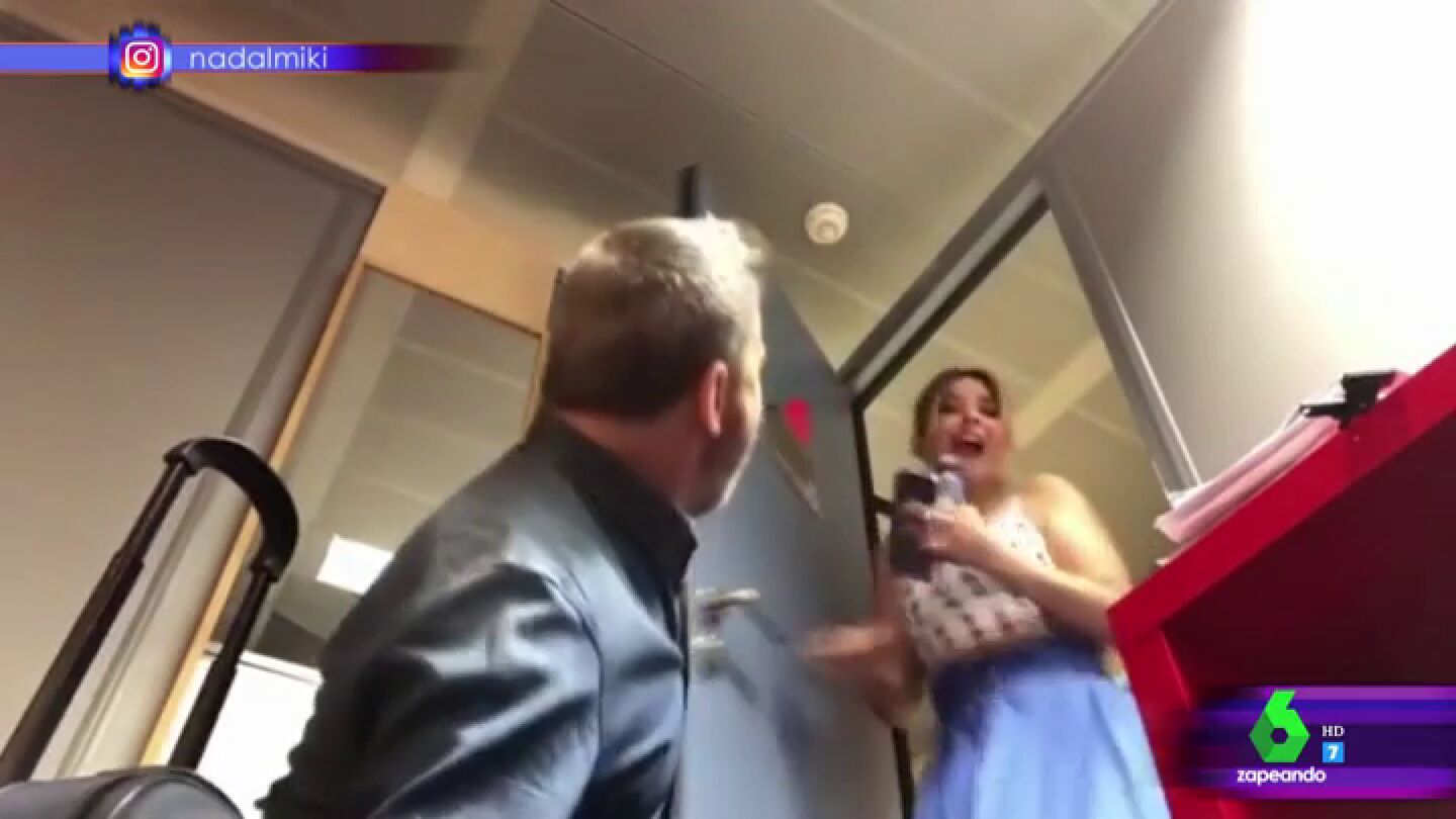 Susto Miki Nadal a Chenoa