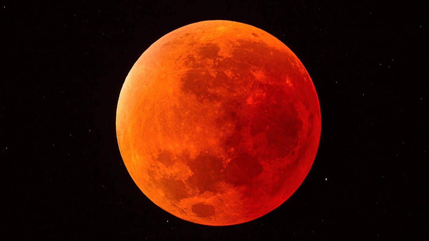 El eclipse de luna más largo del siglo El eclipse de luna más largo del siglo