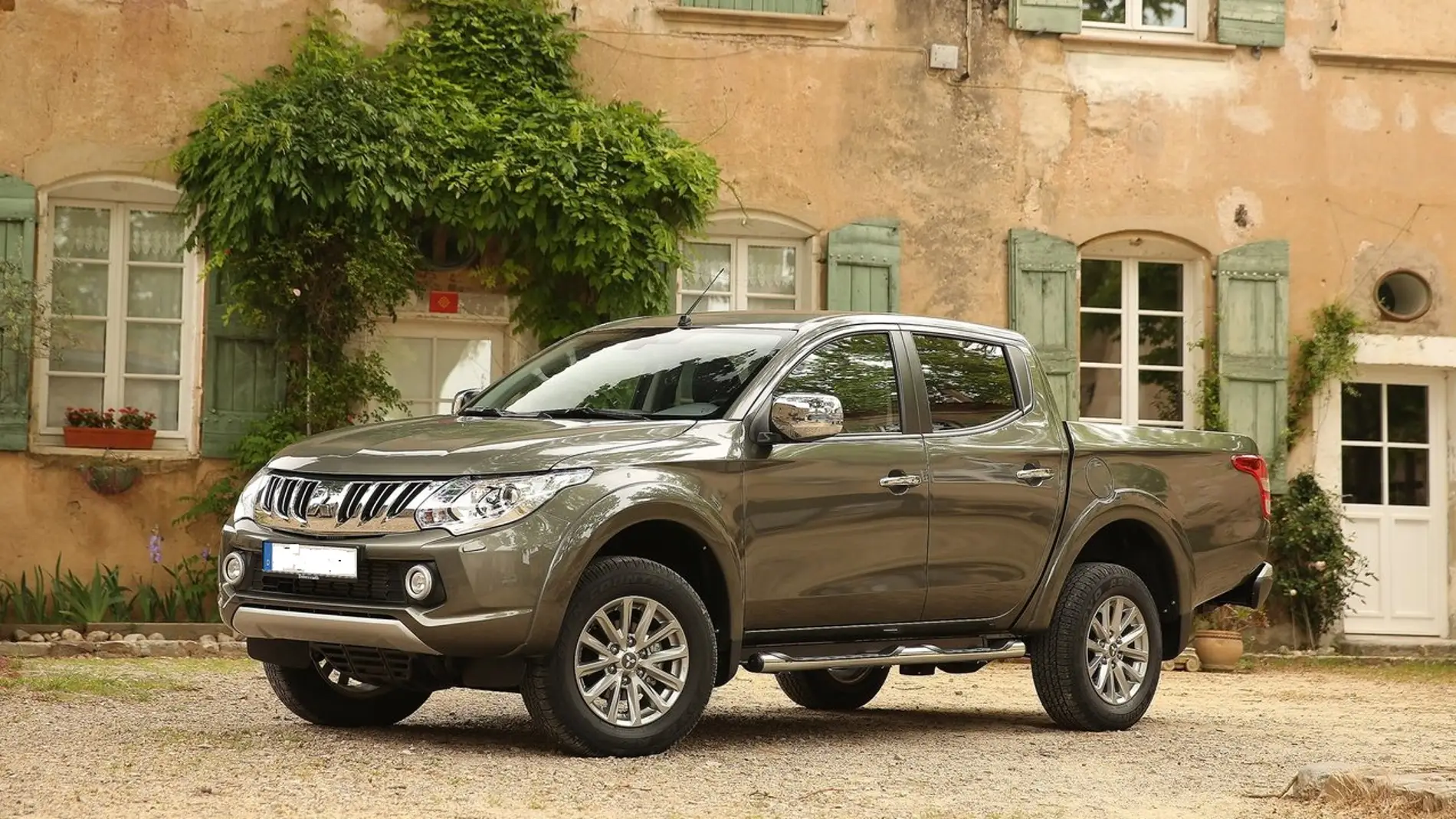 Mitsubishi L200 Doble Cabina