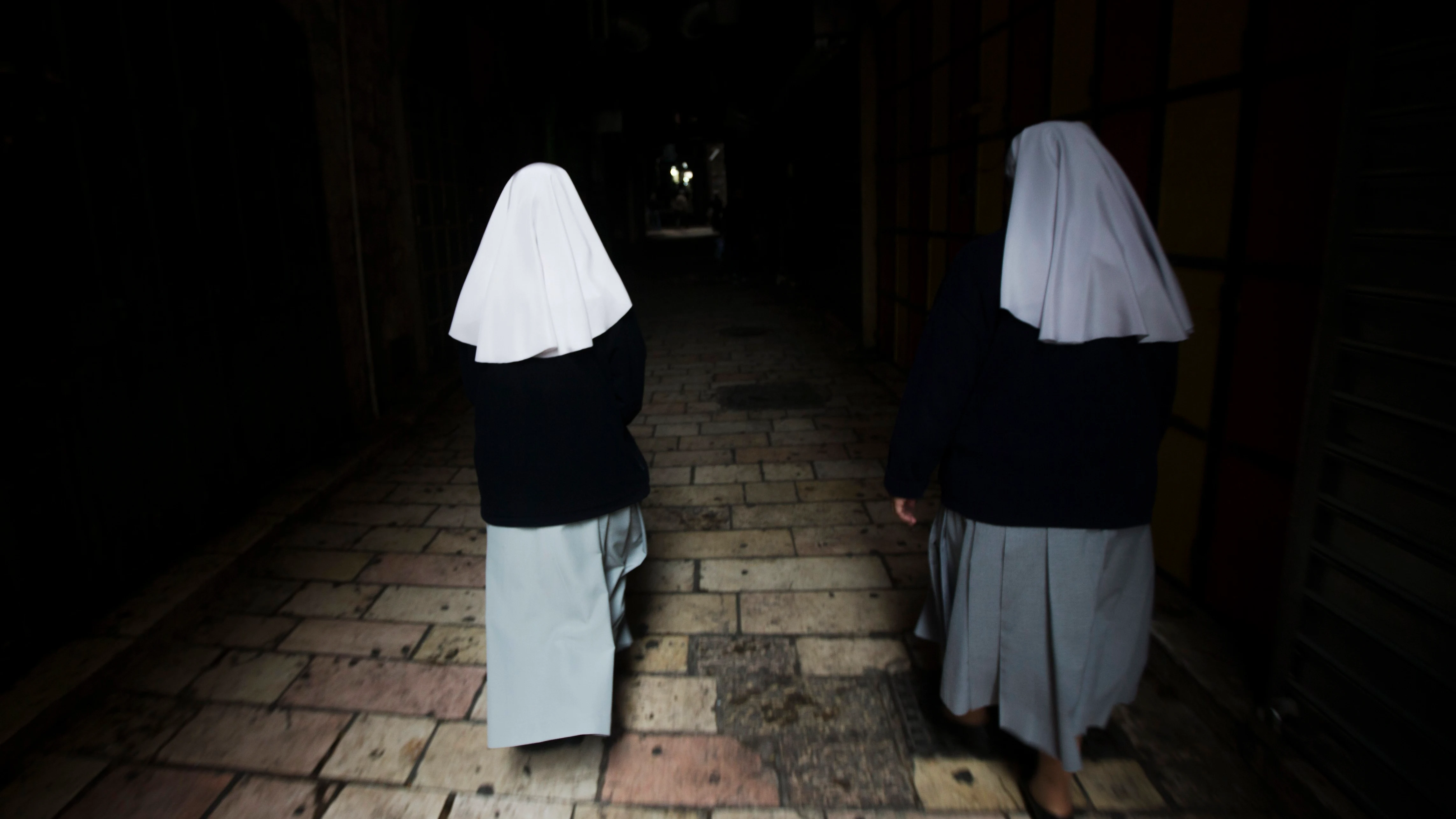 Dos monjas 