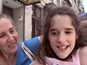 Shamira, la niña asturiana con una enfermedad rara que Alejandro Guerra utilizó para su última estafa Shamira, la niña asturiana con una enfermedad rara que Alejandro Guerra utilizó para su última estafa