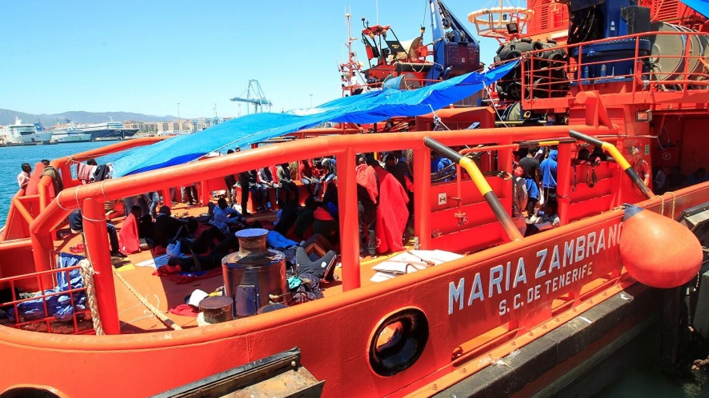 Buque de la Cruz Roja Mar&iacute;a Zambrano