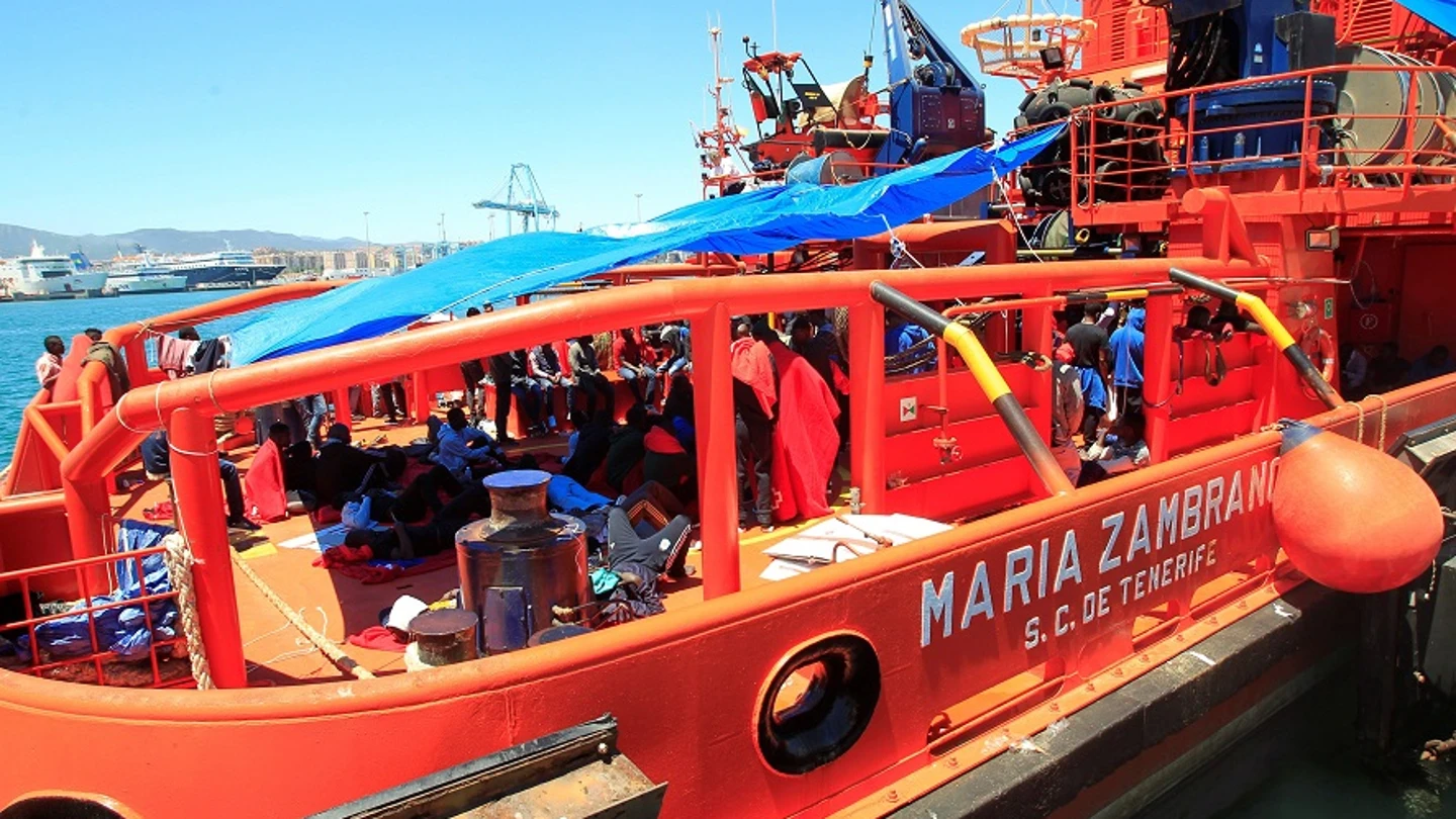 Buque de la Cruz Roja María Zambrano Buque de la Cruz Roja María Zambrano