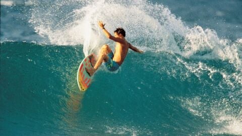 Los mejores lugares para practicar surf, paddle-surf o buceo en la costa vasco-francesa 