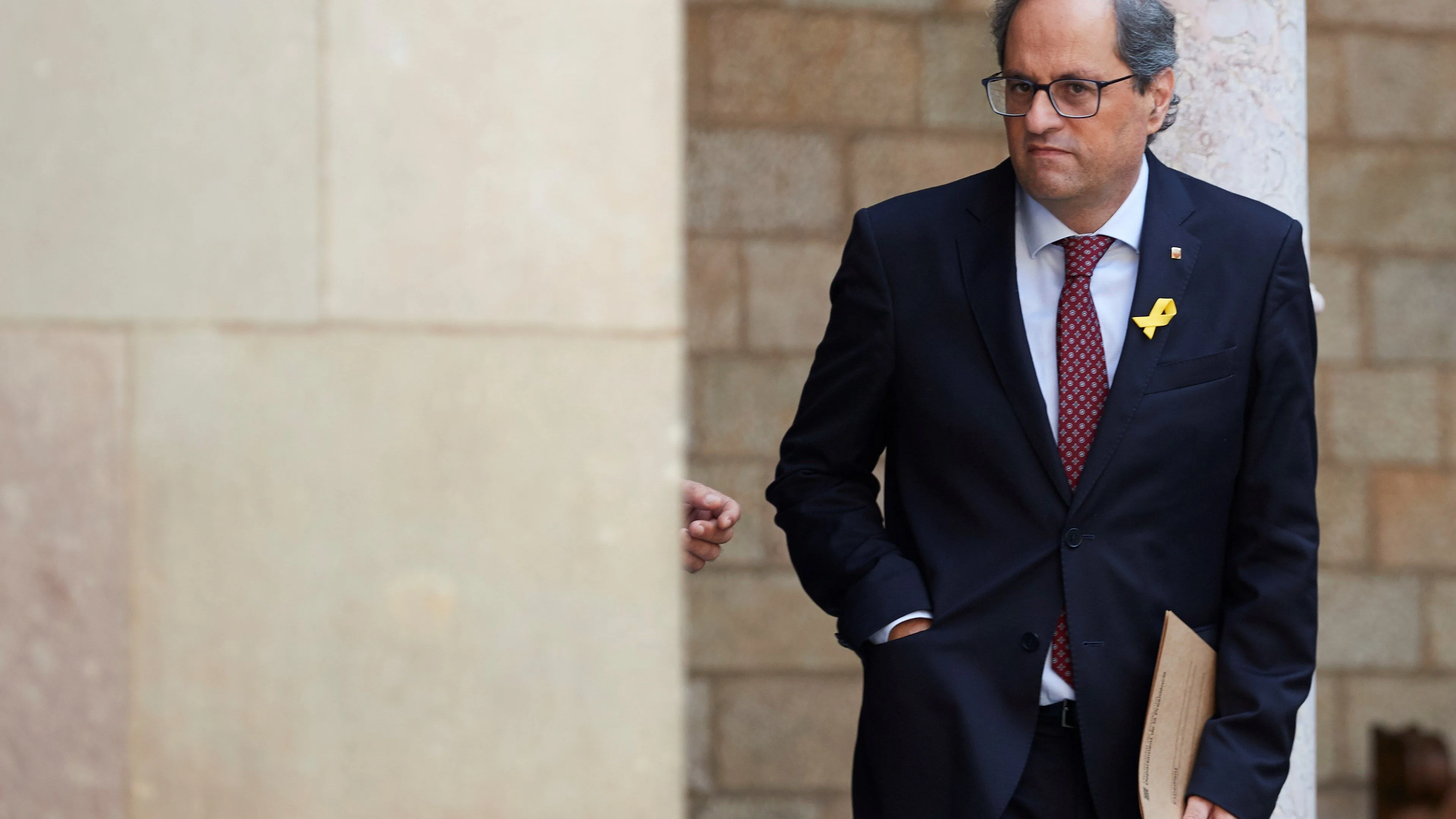 El presidente de la Generalitat de Cataluña, Quim Torra, asiste a la reunión semanal de Govern, en el Palau de la Generalitat de Barcelona.