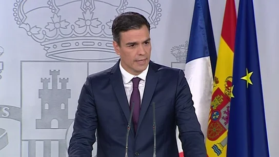 Sánchez anuncia un acuerdo con Macron sobre inmigración: "Es un desafío que exige una respuesta solidaria y responsable de la UE" Sánchez anuncia un acuerdo con Macron sobre inmigración: "Es un desafío que exige una respuesta solidaria y responsable de la UE"