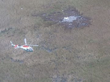Restos de la avioneta en la que viajaba el ministro de Agricultura y Ganadería de Paraguay, Luis Gneiting. Restos de la avioneta en la que viajaba el ministro de Agricultura y Ganadería de Paraguay, Luis Gneiting.