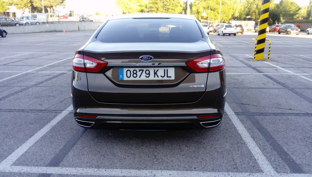 Ford Mondeo Vignale Hybrid