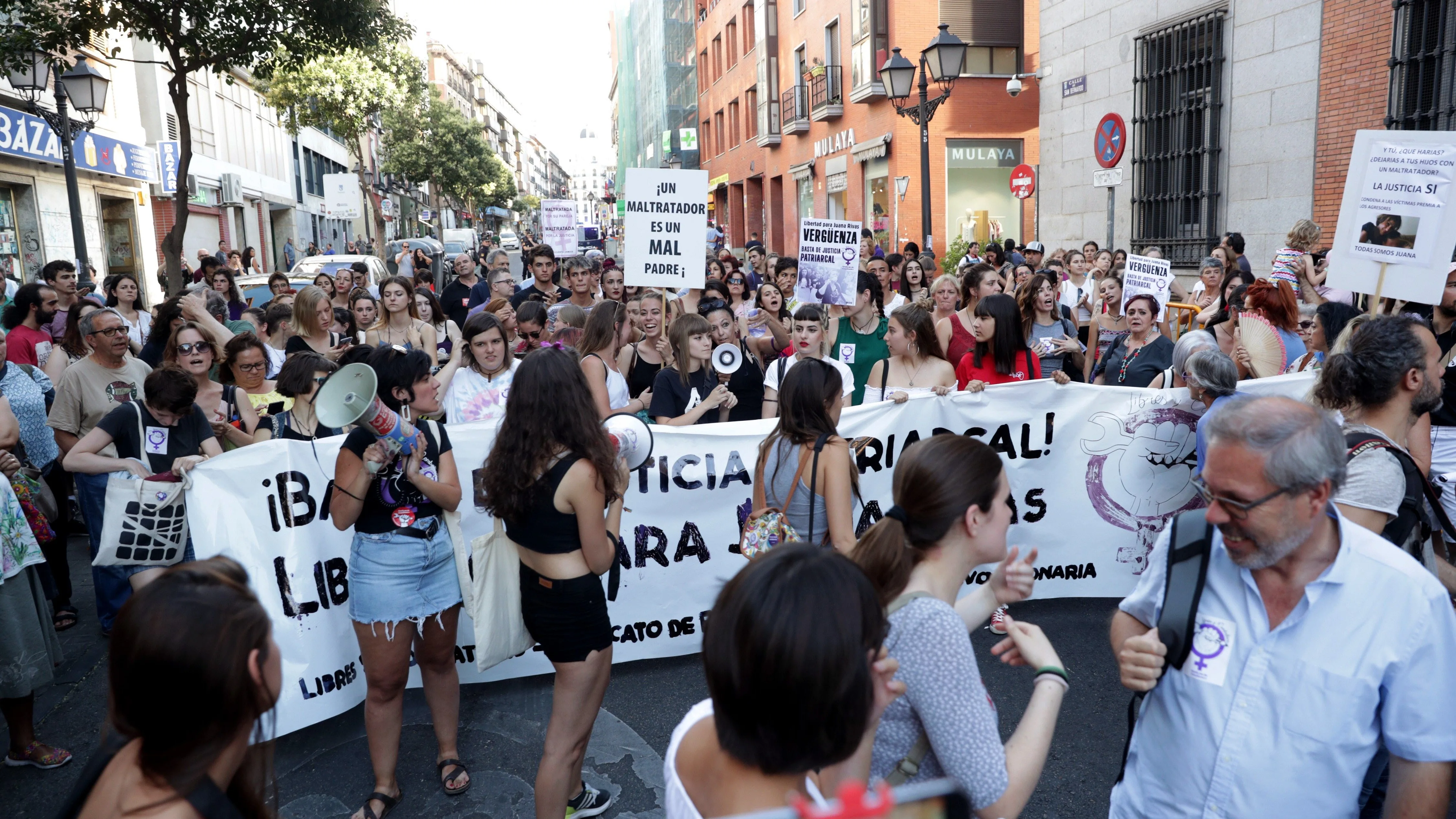 Manifestación en apoyo a Juana Rivas