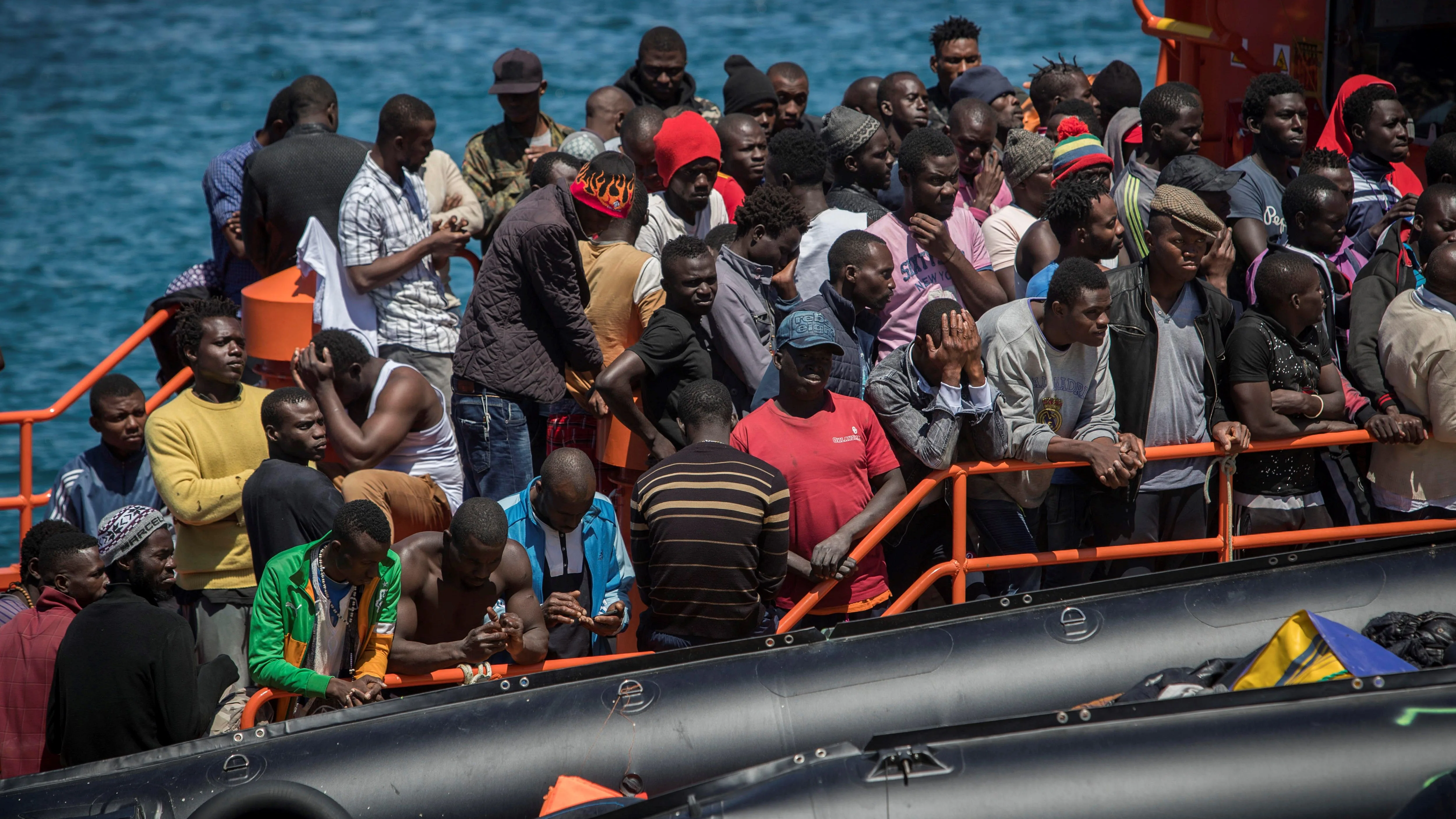 Inmigrantes rescatados en el Estrecho de Gibraltar