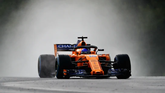 Fernando Alonso, con el MCL33 en la lluvia Fernando Alonso, con el MCL33 en la lluvia