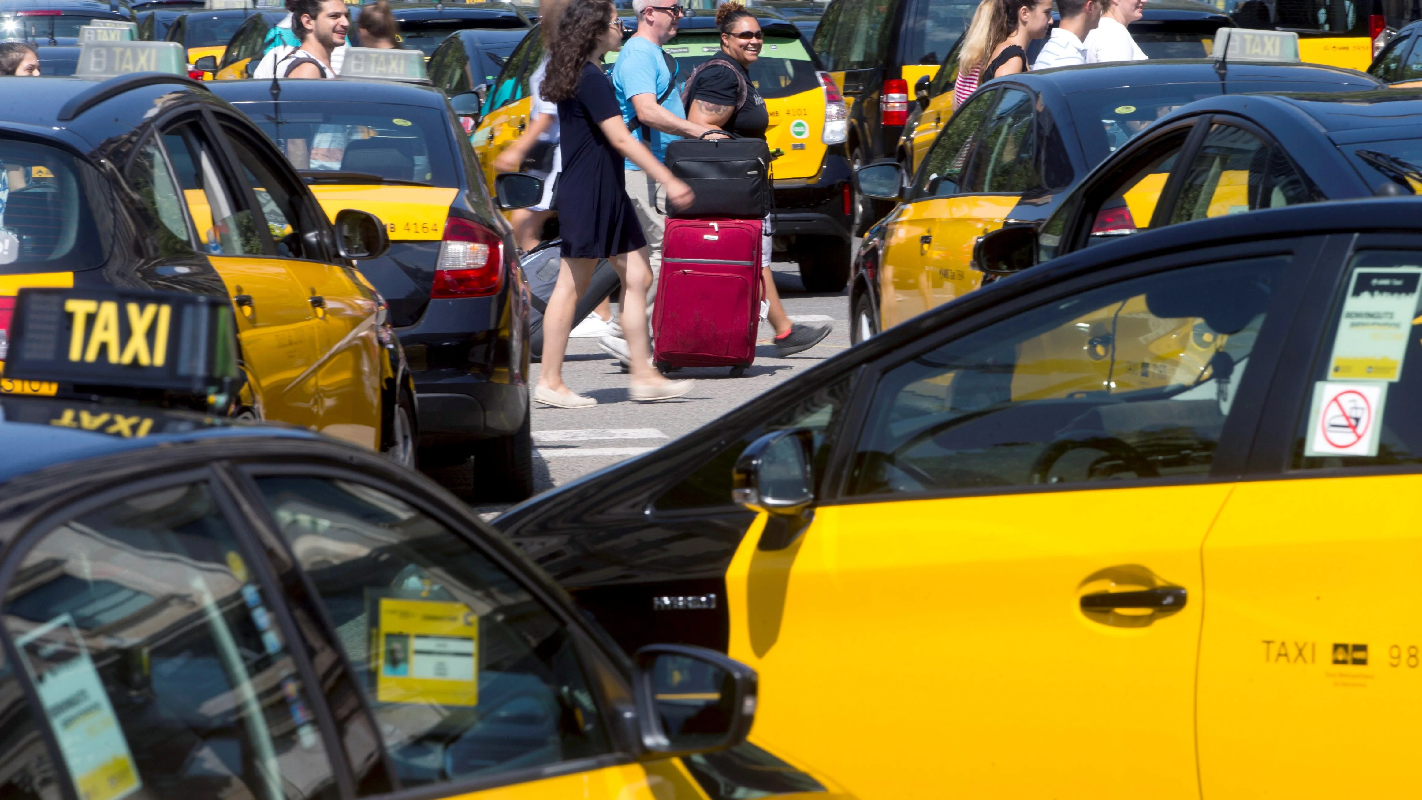 Caos por la huelga de taxis en Barcelona