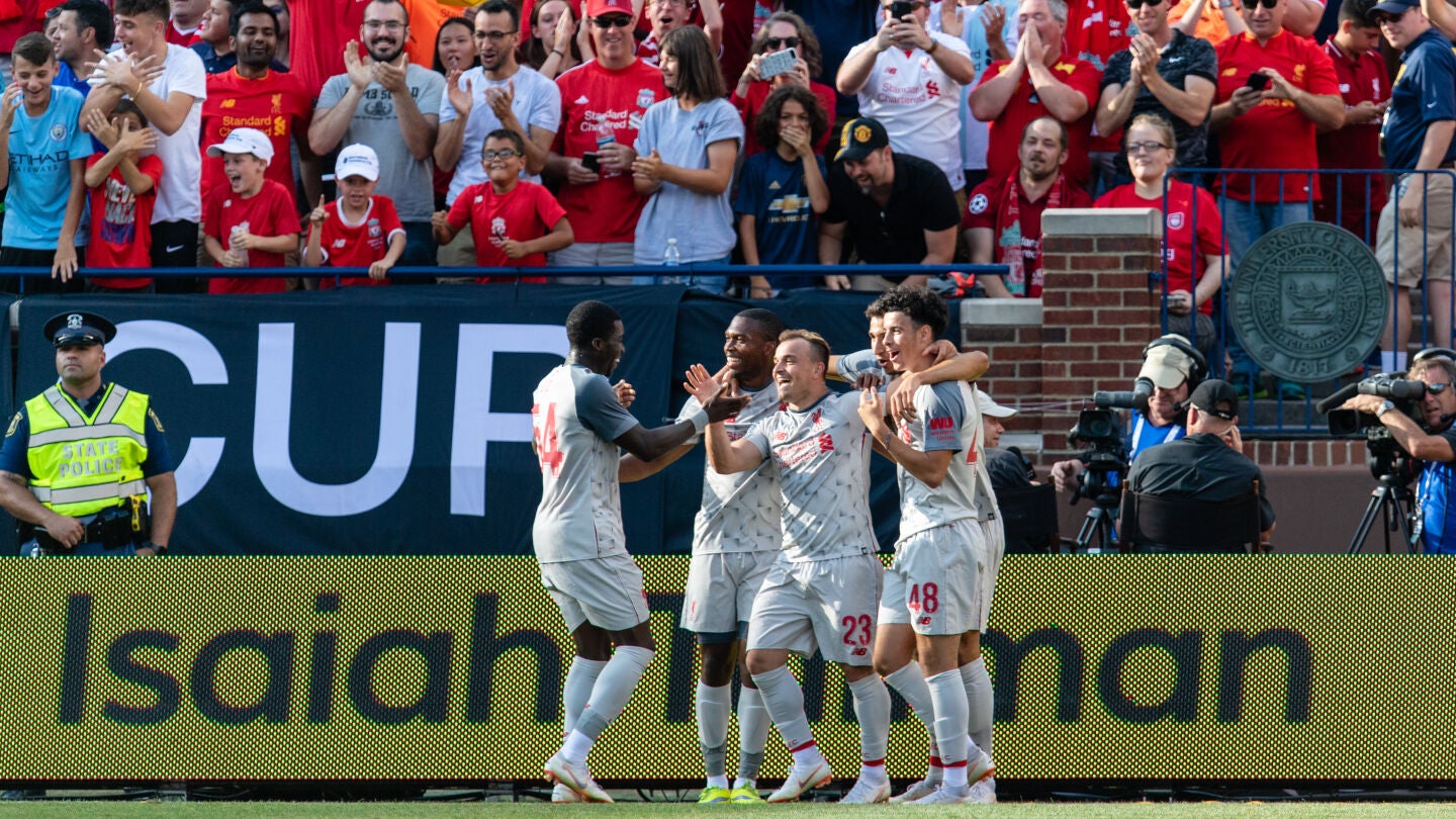 El Liverpool celebra un gol