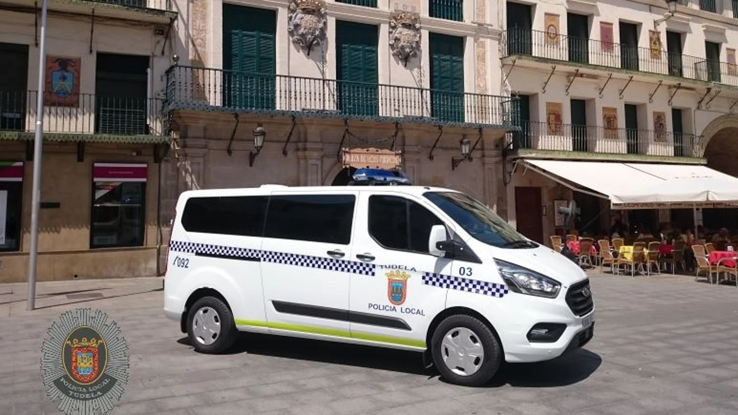 Coche de la Policía Local de Tudela Coche de la Policía Local de Tudela