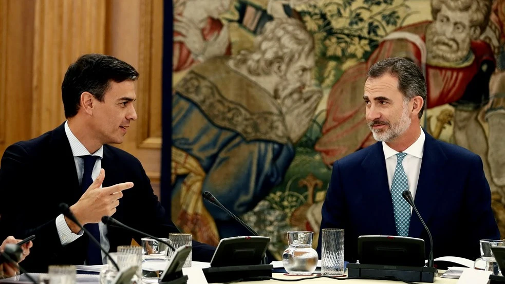 El rey Felipe VI y Pedro Sánchez