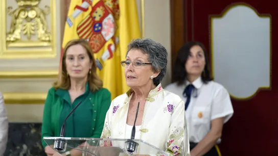 La nueva administradora de RTVE, Rosa María Mateo, pronuncia unas palabras durante el acto de toma de posesión. La nueva administradora de RTVE, Rosa María Mateo, pronuncia unas palabras durante el acto de toma de posesión.