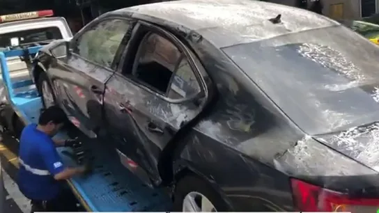 Coche de Cabify dañado por las agresiones de los taxistas Coche de Cabify dañado por las agresiones de los taxistas