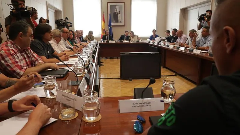 Reunión del Gobierno con los representantes del sector del taxi