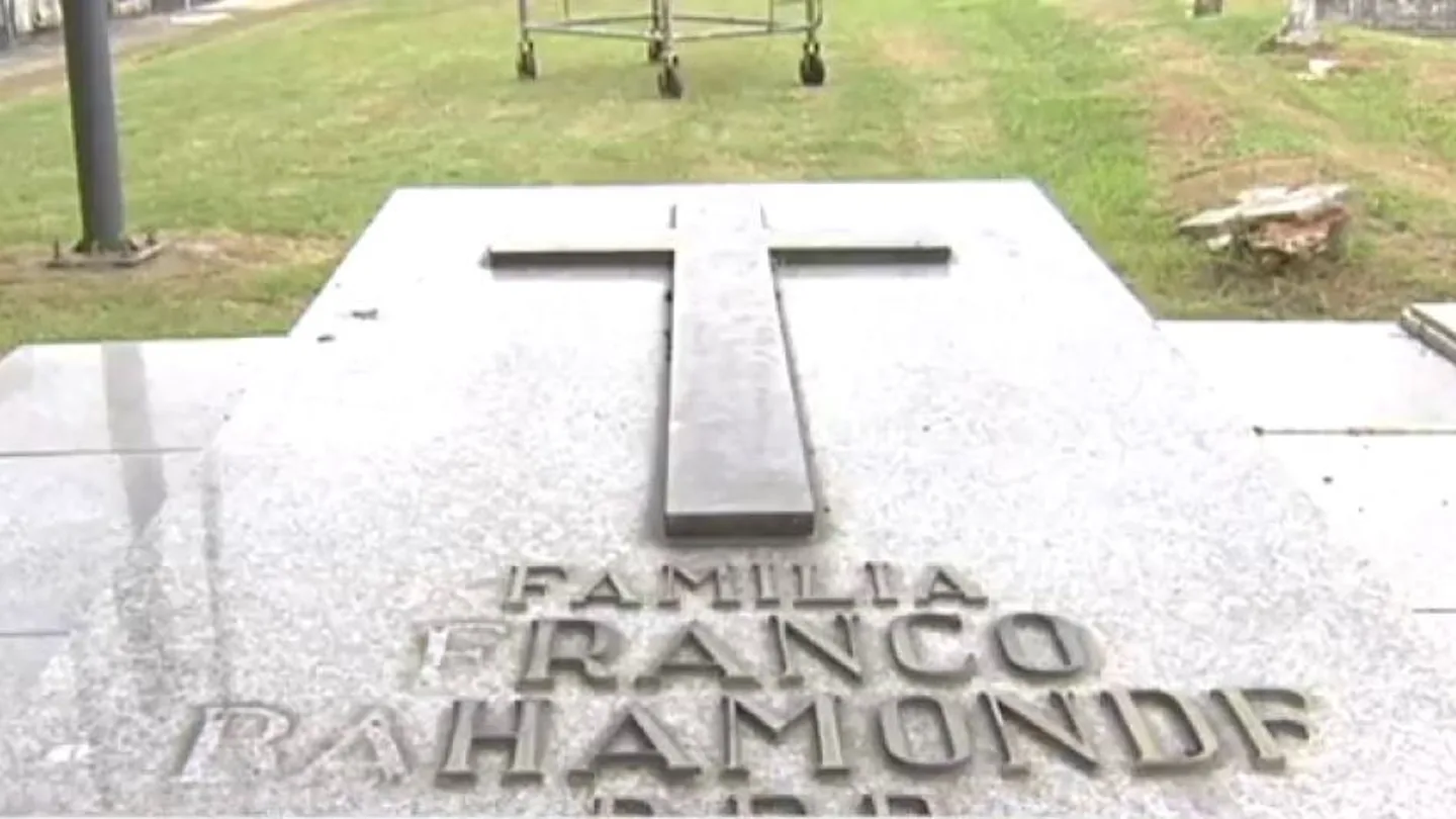 Nicho de la familia Franco en Ferrol Nicho de la familia Franco en Ferrol