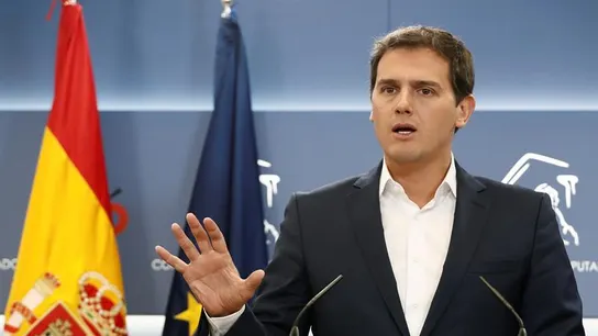 Albert Rivera en rueda de prensa Albert Rivera en rueda de prensa