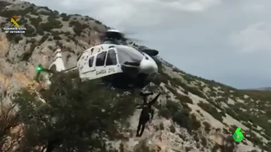 Rescate a un montañero en los pirineos Rescate a un montañero en los pirineos