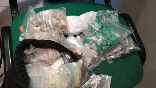 Droga intervenida por la policía Droga intervenida por la policía