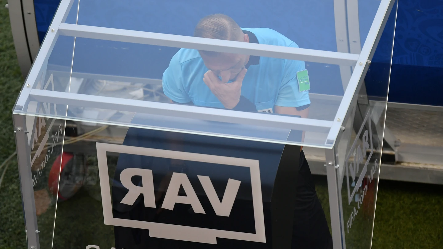 VAR VAR