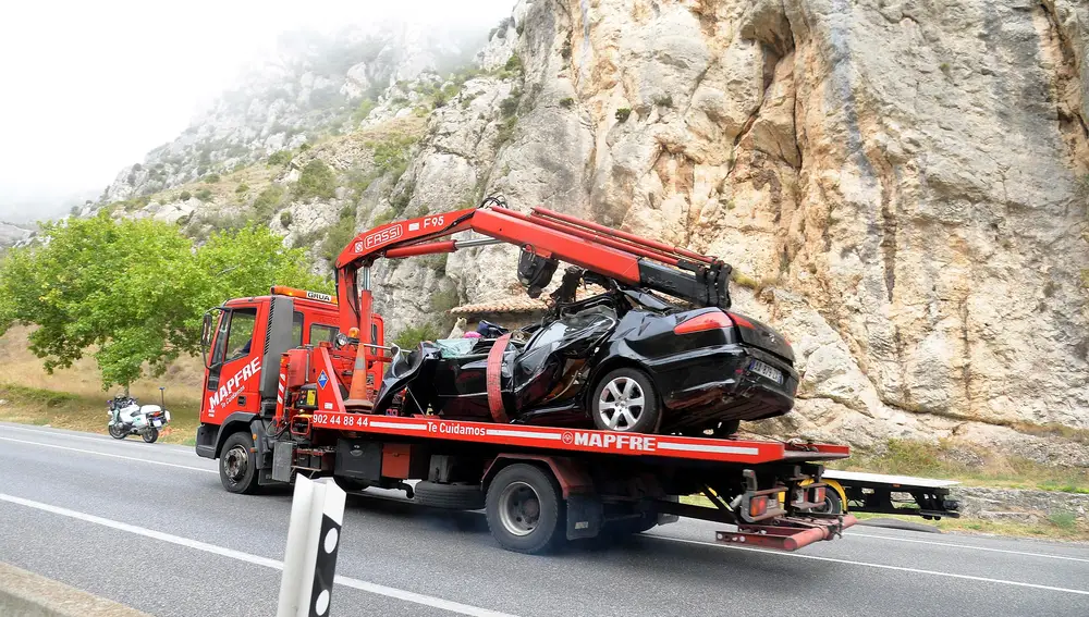 Accidente entre un turismo y un camión en el kilómetro 306 de la carretera N-I, en Pancorbo (Burgos) con cinco fallecidos  