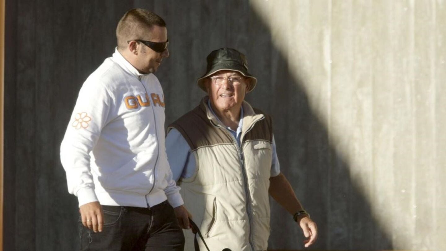 Manuel Charl&iacute;n a su salida de en prisi&oacute;n en 2010.