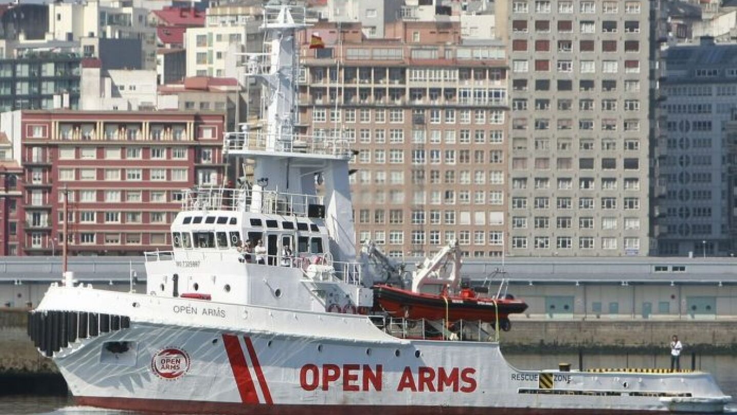 Barco Open Arms