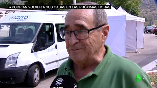 Imagen de uno de los desalojados en el incendio de Llutxent Imagen de uno de los desalojados en el incendio de Llutxent