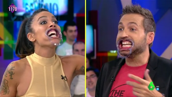 Lorena Castell y Frank Blanco en el juego de la semana Lorena Castell y Frank Blanco en el juego de la semana