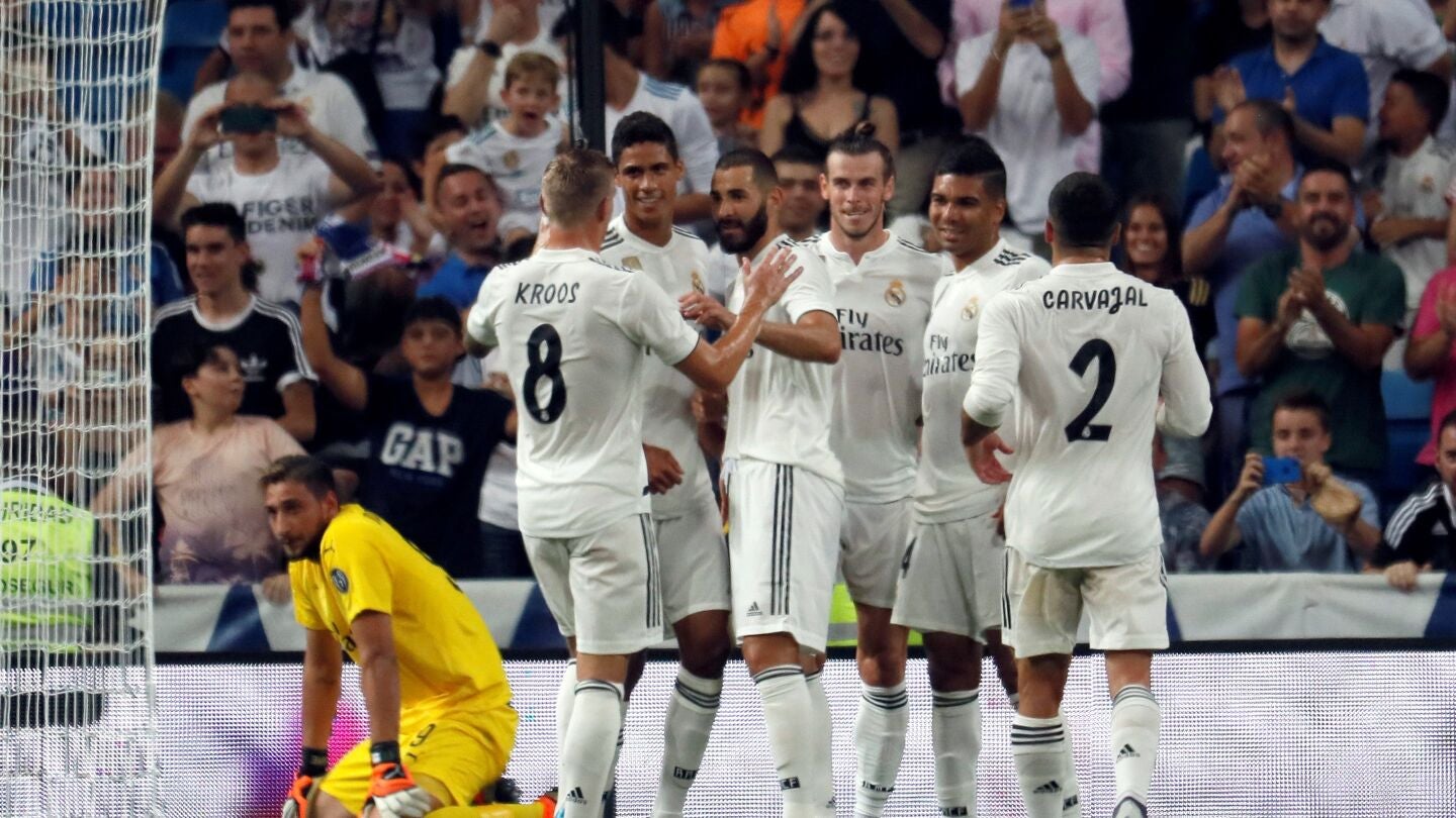 Los jugadores del Real Madrid celebran un gol