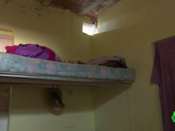 Albergues cerrados, sin obligación de darles alojamientos, viviendo en casas pateras... piden un nuevo convenio que regule las viviendas de los temporeros Albergues cerrados, sin obligación de darles alojamientos, viviendo en casas pateras... piden un nuevo convenio que regule las viviendas de los temporeros