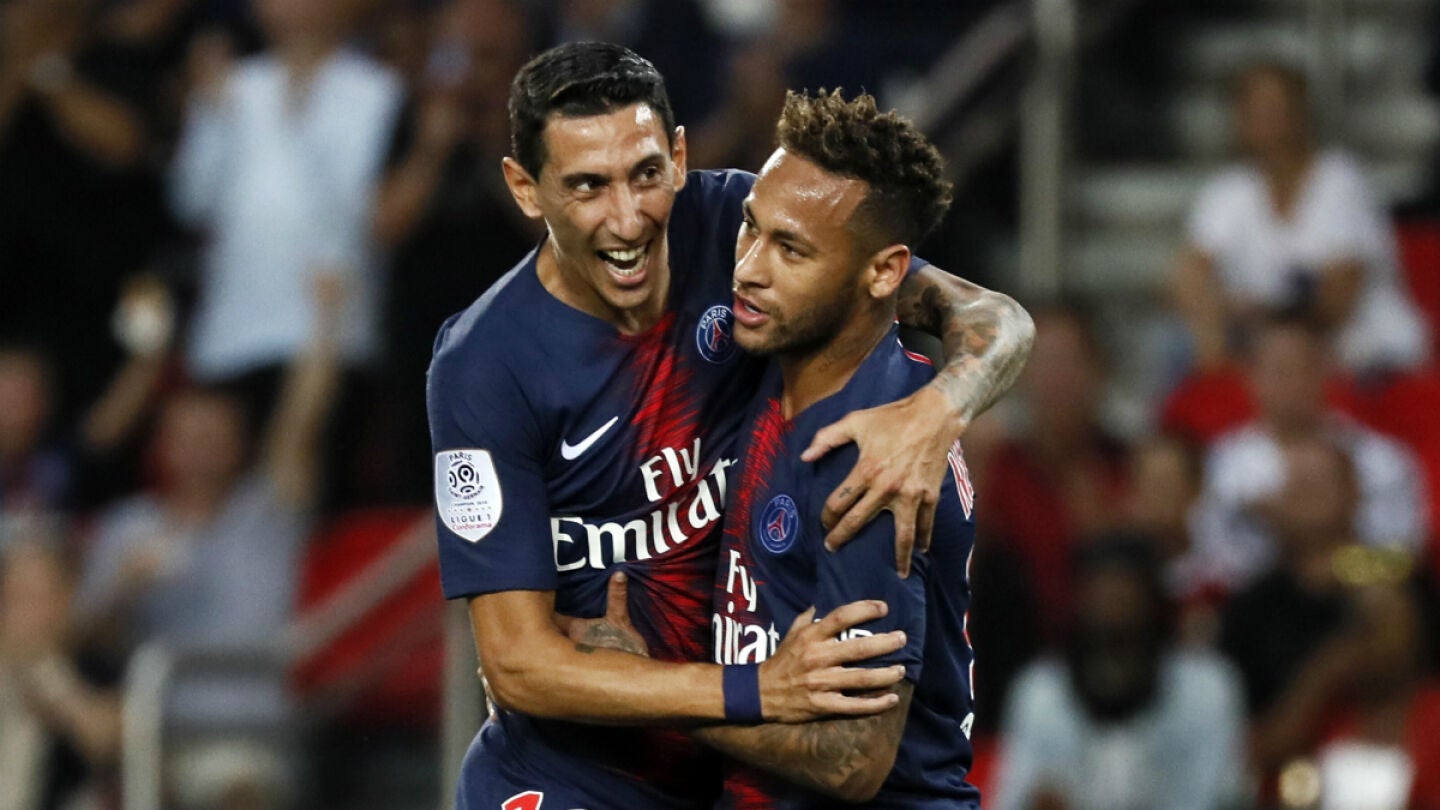 Neymar se abraza a Di Mar&iacute;a
