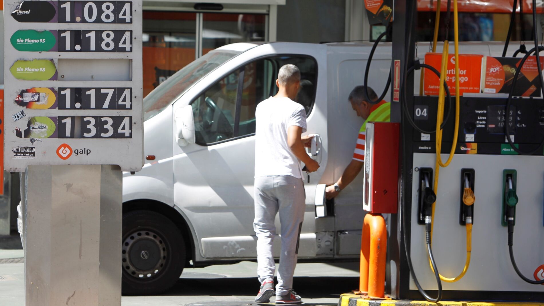 Imagen de archivo de una gasolinera