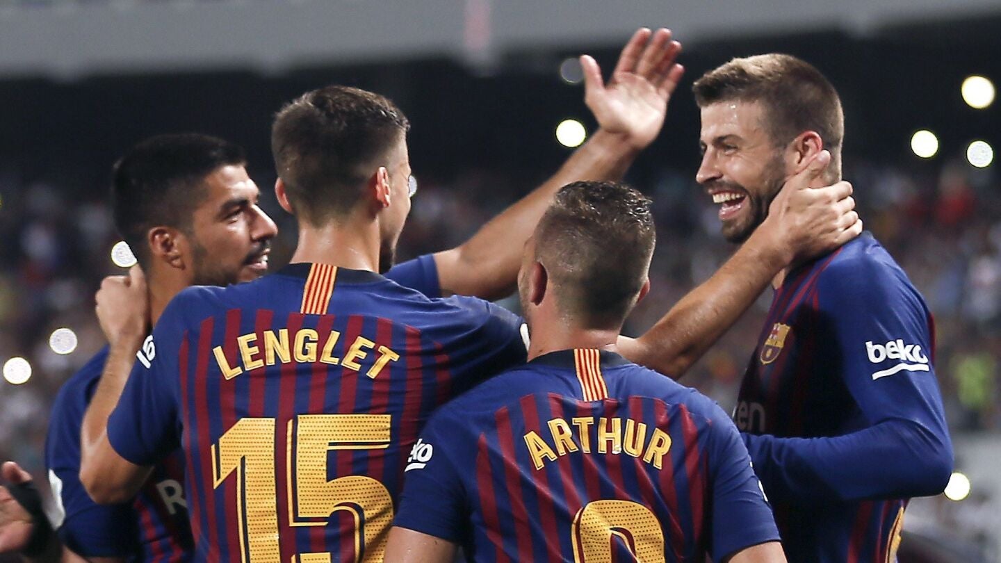 Los jugadores del Bar&ccedil;a celebran un gol