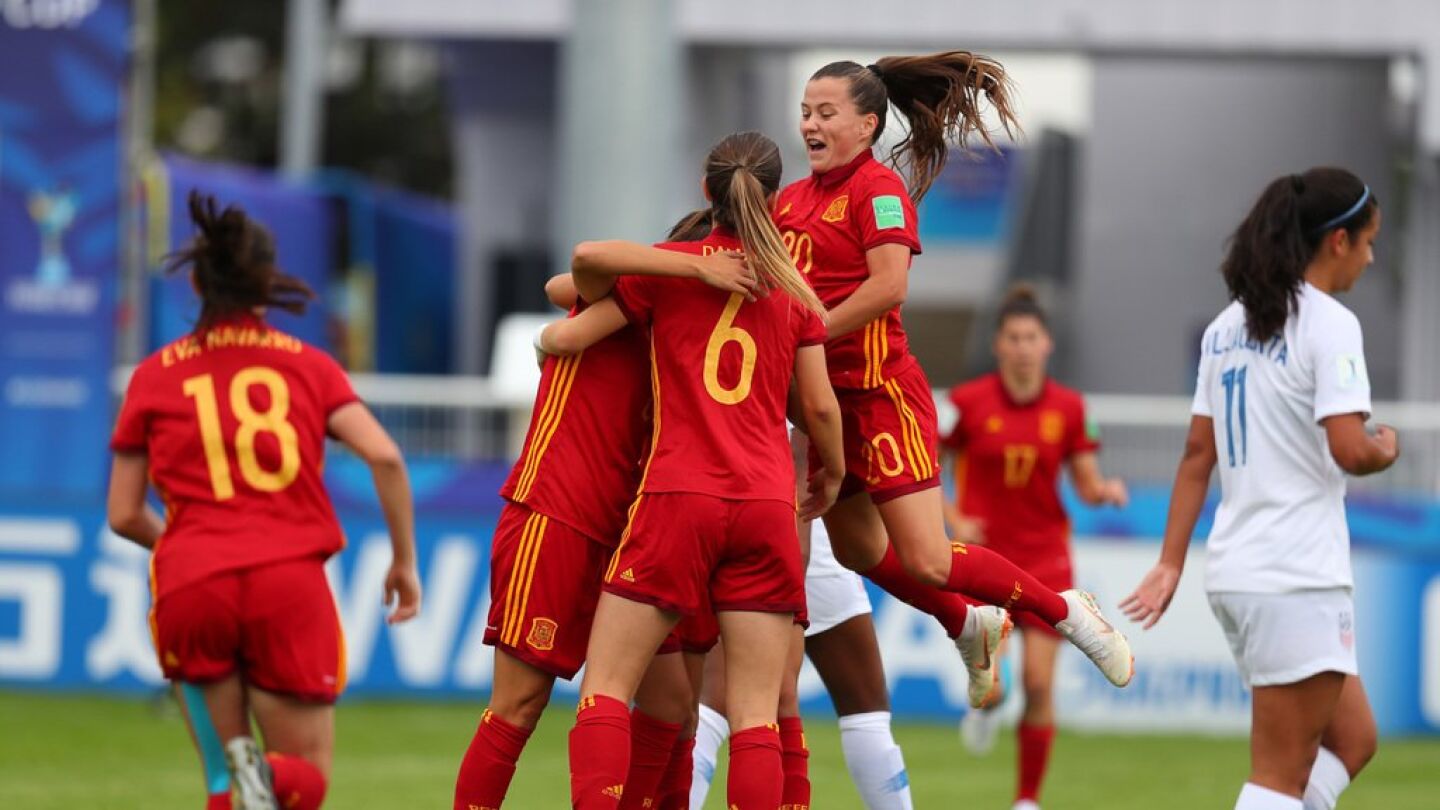 Selecci&oacute;n Espa&ntilde;ola Sub-20 celebrando un gol