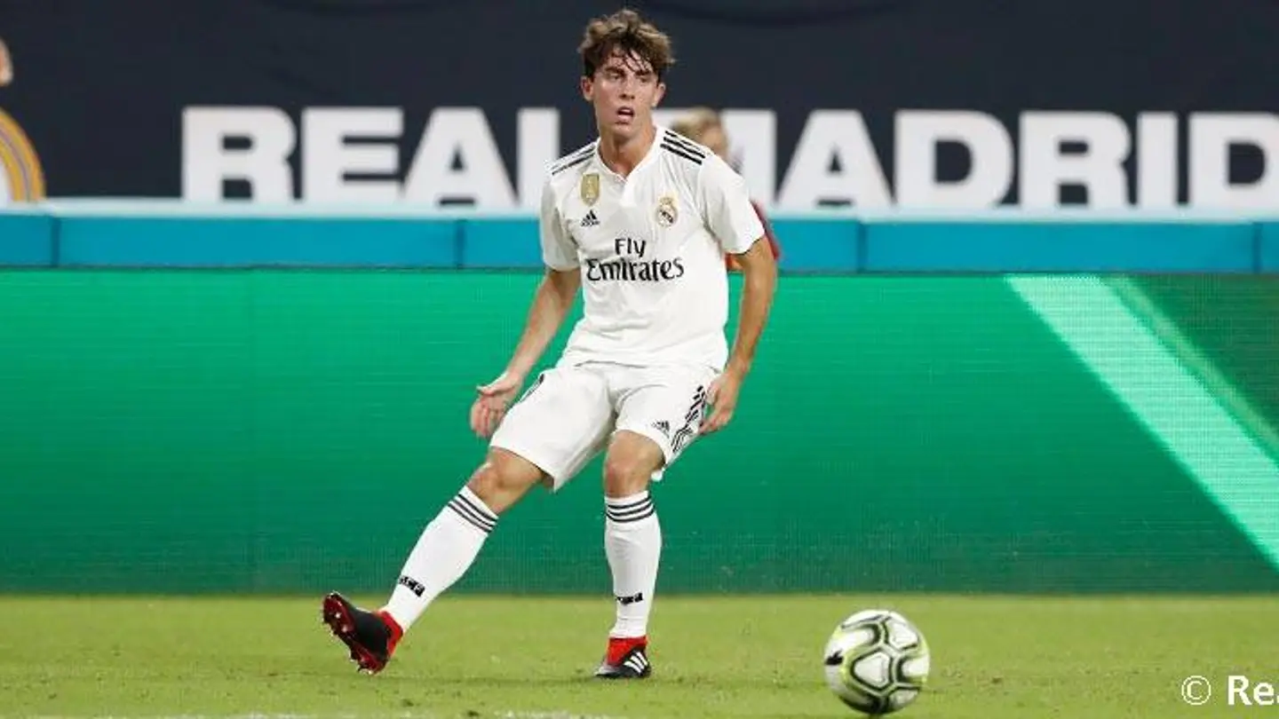 Álvaro Odriozola jugando con el Real Madrid Álvaro Odriozola jugando con el Real Madrid